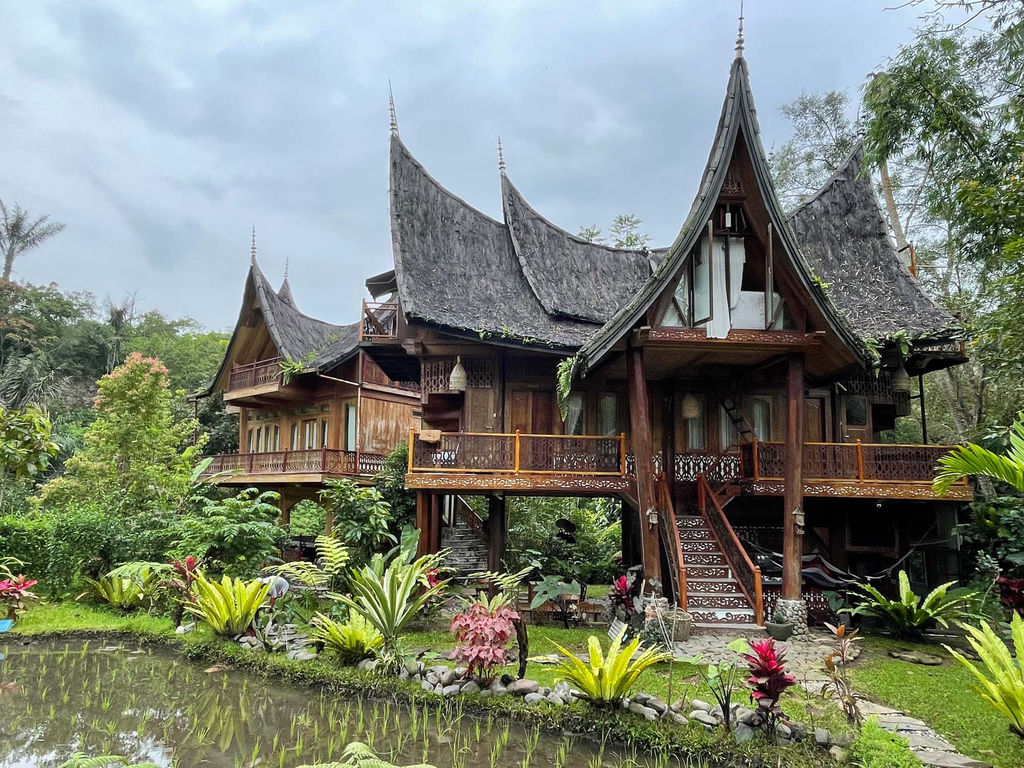 Family-friendly accommodation in Sumatra: Padi Ecolodge